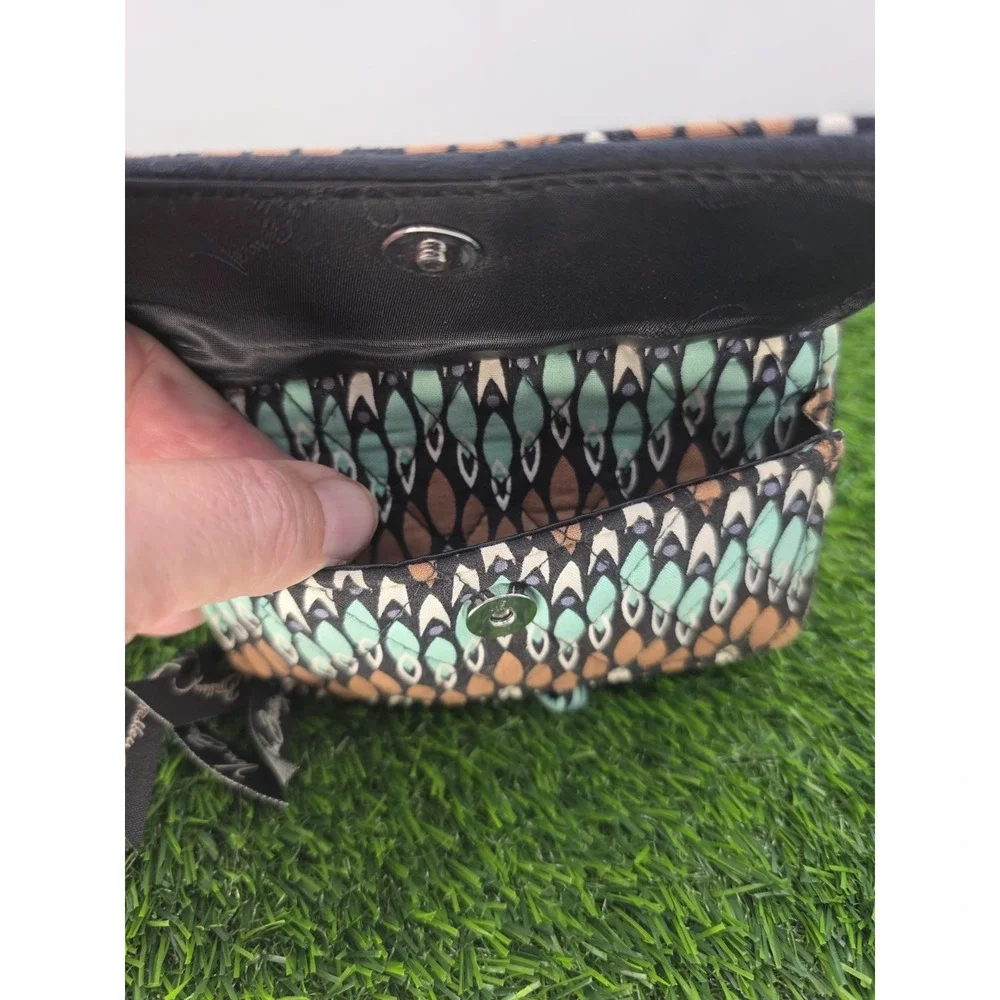 Vera Bradley Sierra Stream Smartphone Wristlet 2.0 Wallet PhoneCase Retired